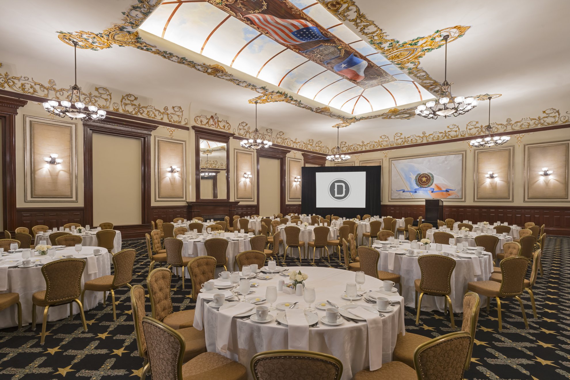 Event_Space_-_Ballroom_Bqt.max-1980x1980